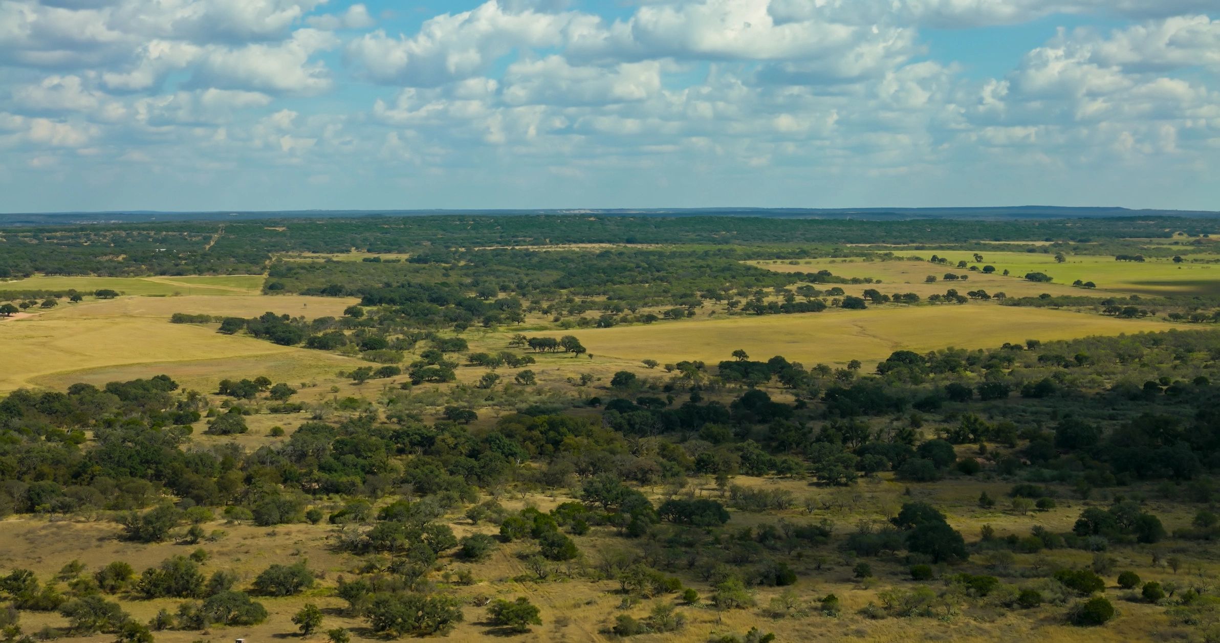 Texas countryside for travel and arrival planning